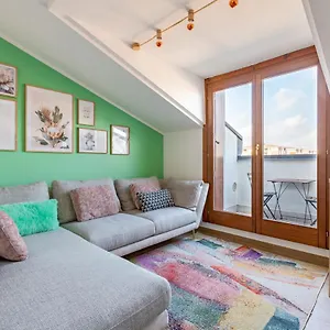 Cozy W/parking 5 Min Walk From The Bus Stop Appartamento Milano